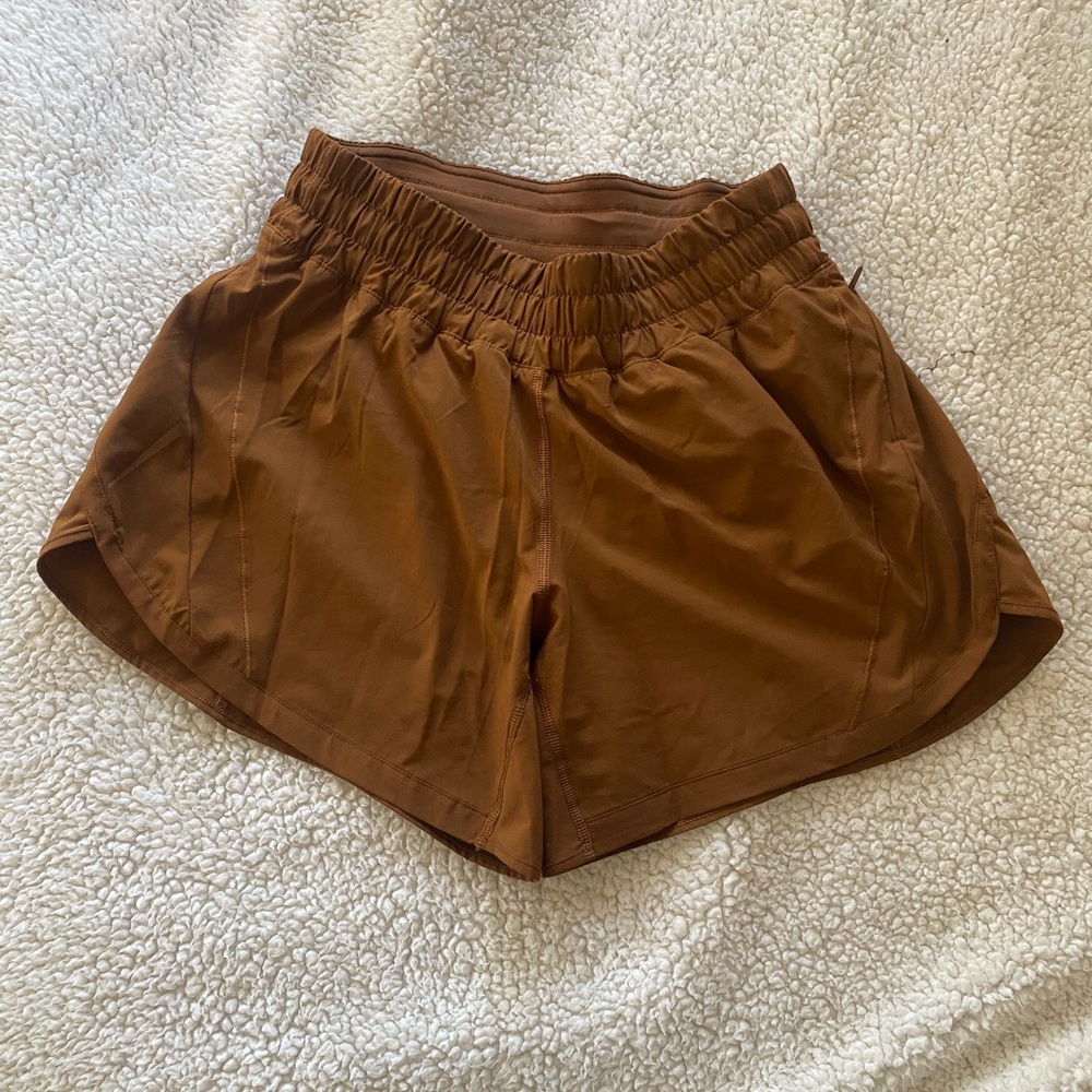 lululemon shorts size 6. barely worn